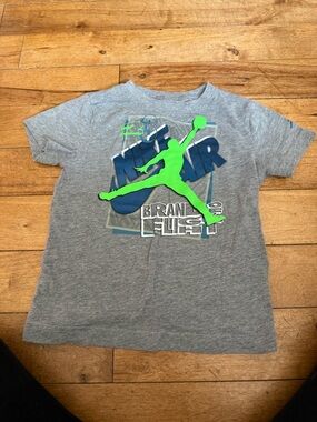 Jordan Kids' Gray Tee with Neon Green Jumpman and Navy Graphic